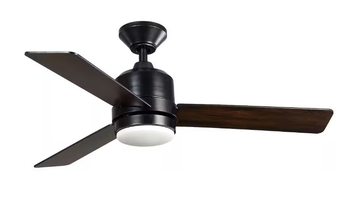 Hampton Bay Castlegate 52192 44 in. Indoor Integrated LED Matte Black Ceiling Fan